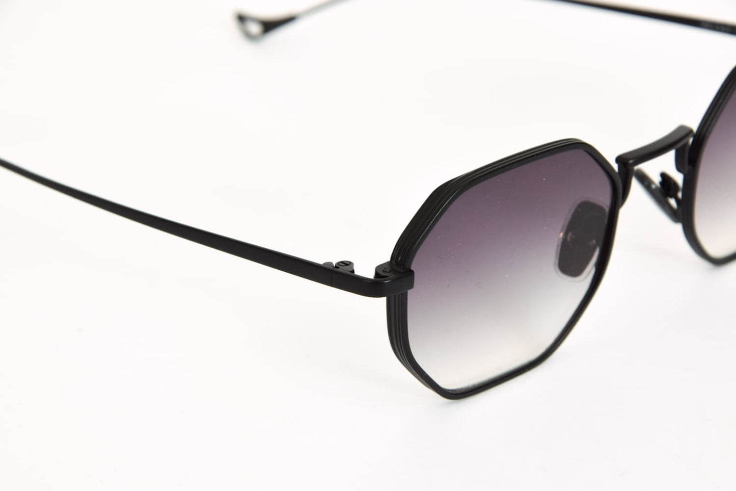 Eyepetizer Van Nero
