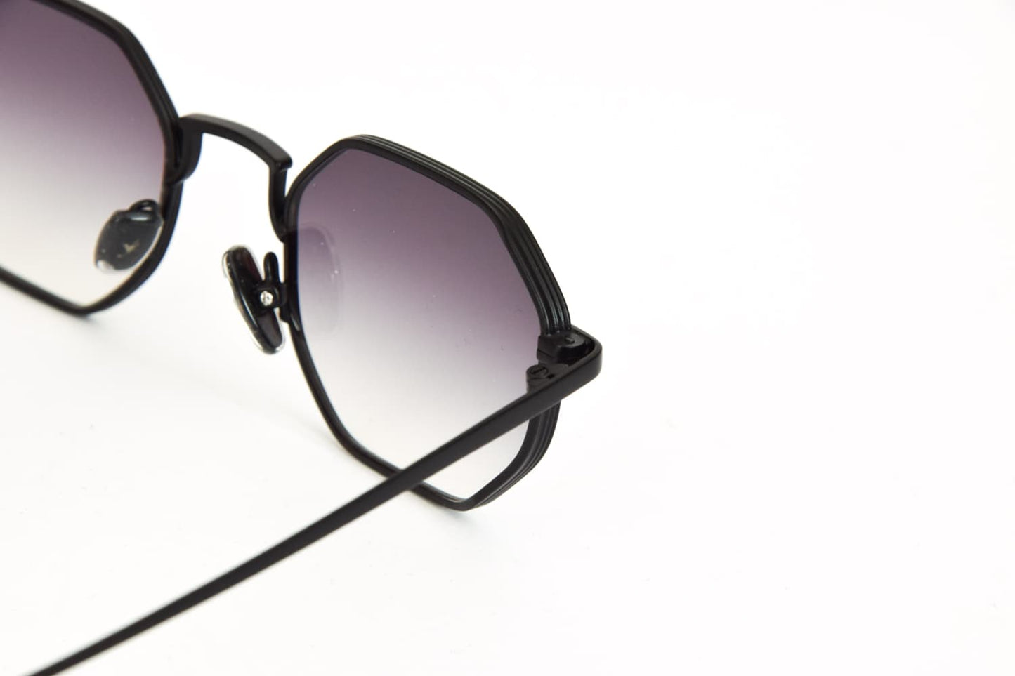 Eyepetizer Van Nero