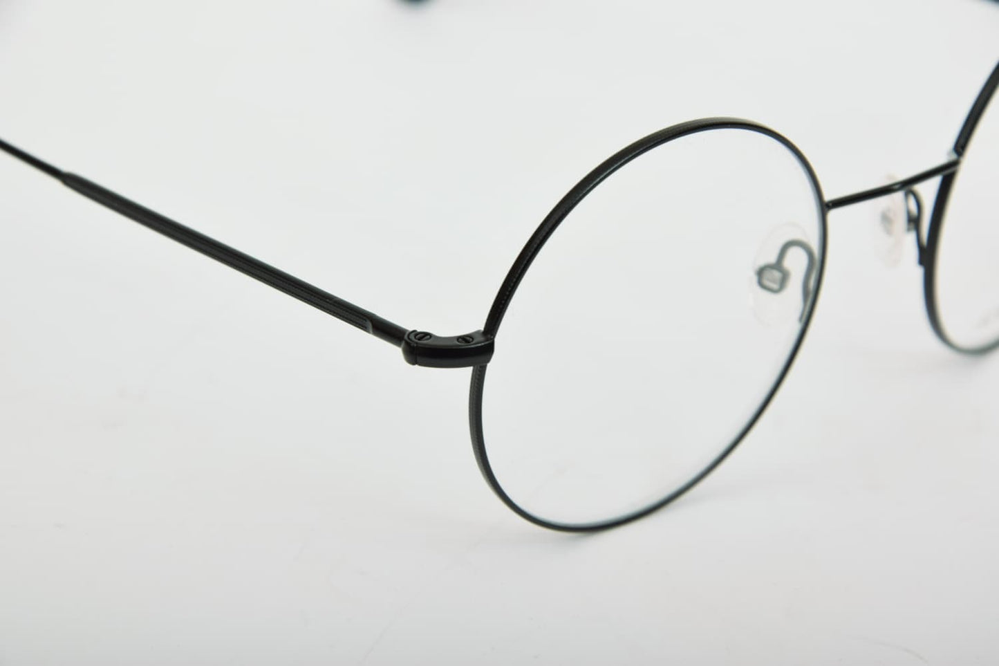 Andy Wolf | 4731 E | Nero