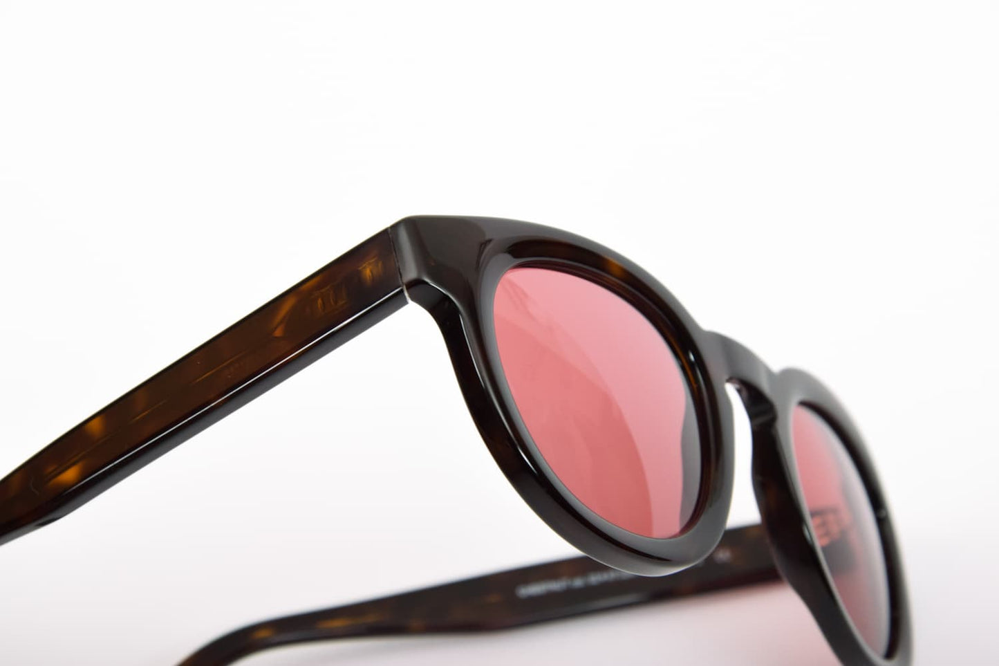 Andy Wolf | Chestnut | Tartaruga e Rosa