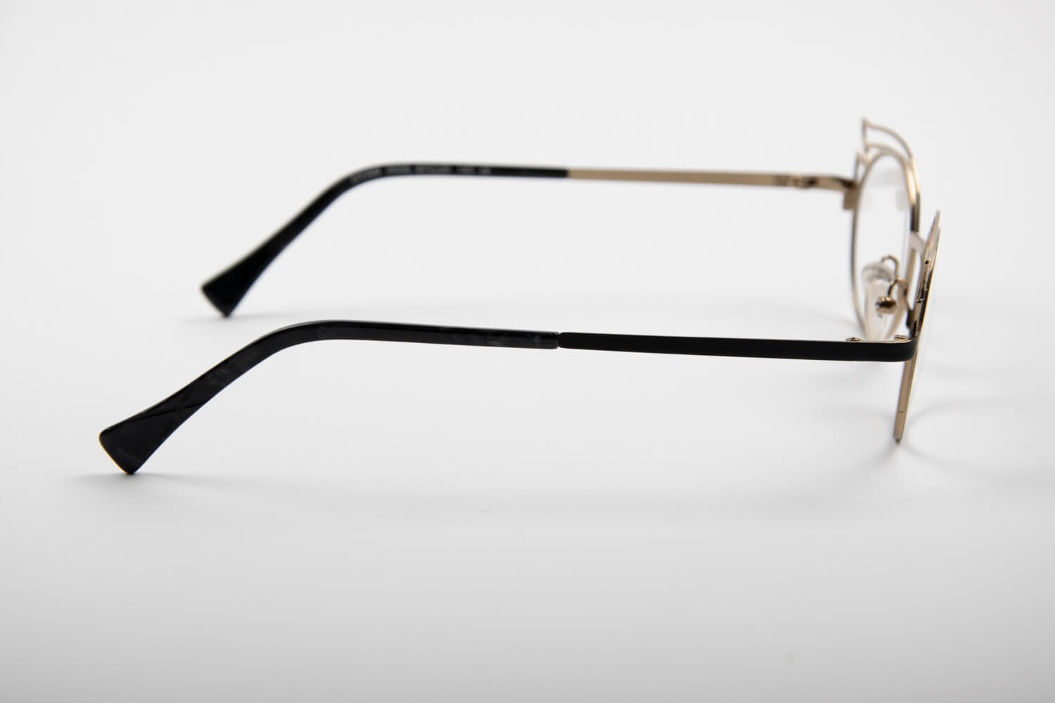 Boz Eyewear | Dyam | Nero e Oro - OTTICA SICOLI
