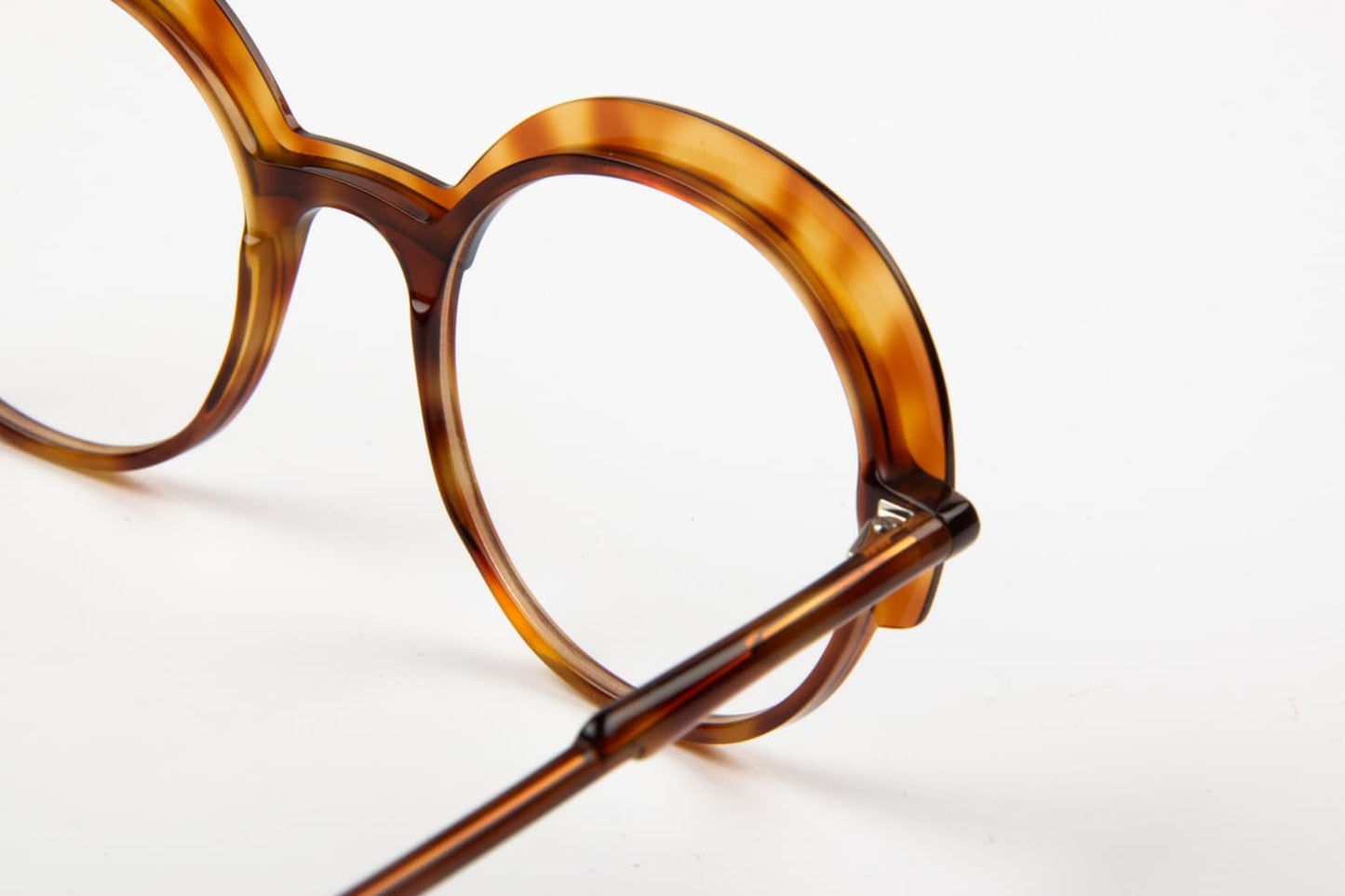 Caroline Abram | Emy | Marrone e Avana