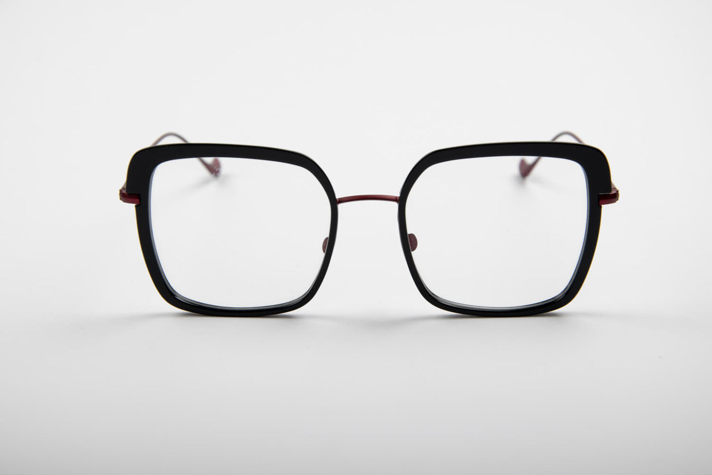 Caroline Abram | Wiam | Nero e Bordeaux - OTTICA SICOLI