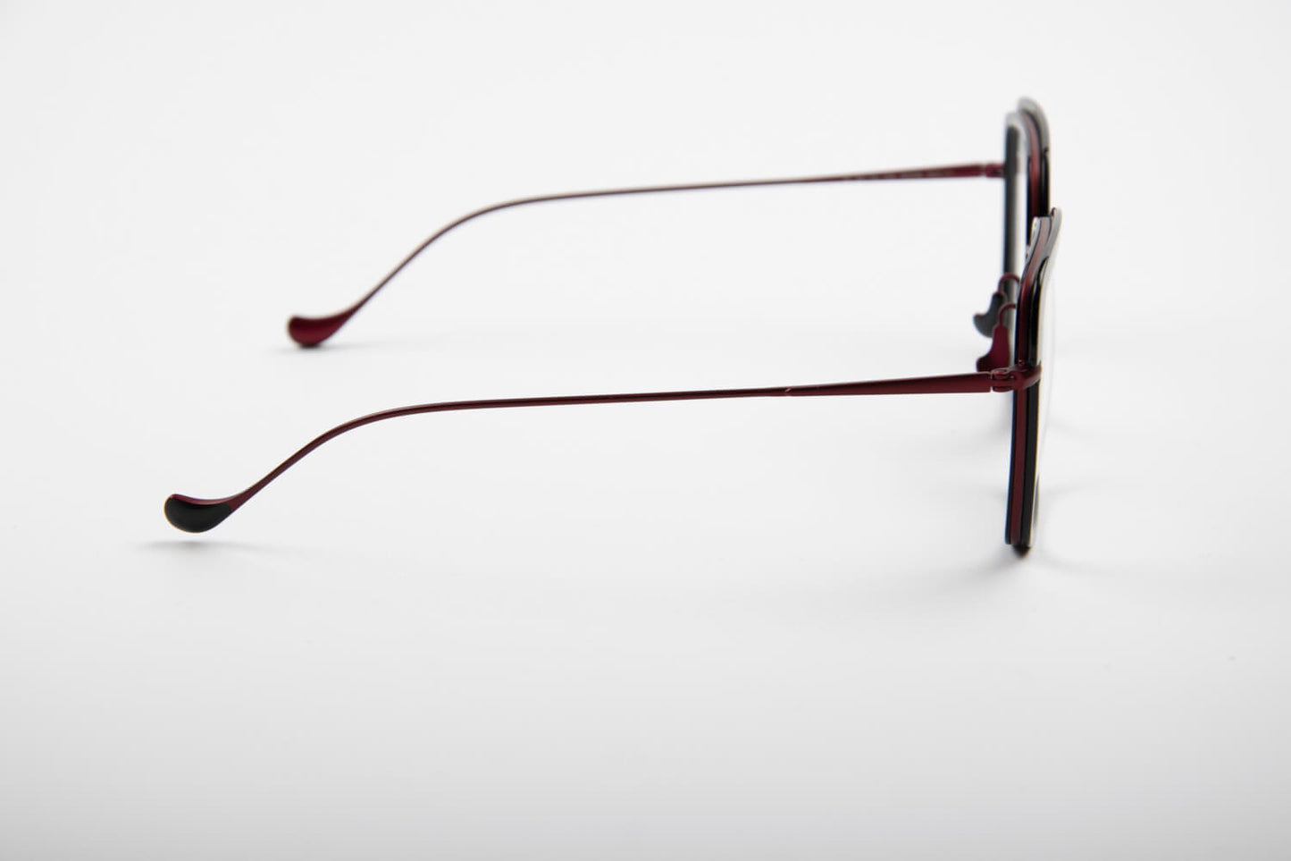 Caroline Abram | Wiam | Nero e Bordeaux - OTTICA SICOLI