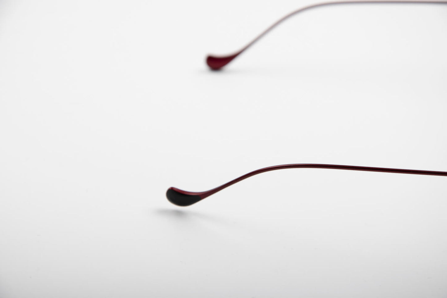 Caroline Abram | Wiam | Nero e Bordeaux - OTTICA SICOLI