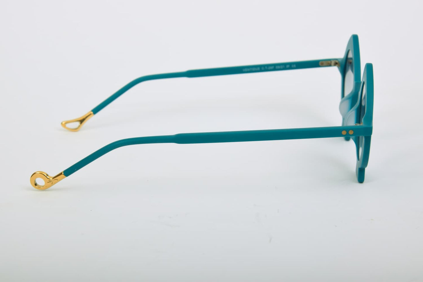 Eyepetizer | Ventidue | Blu