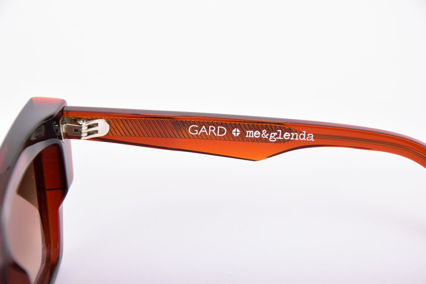 Gard | Volumi N°4 I | Bordeaux Trasparente