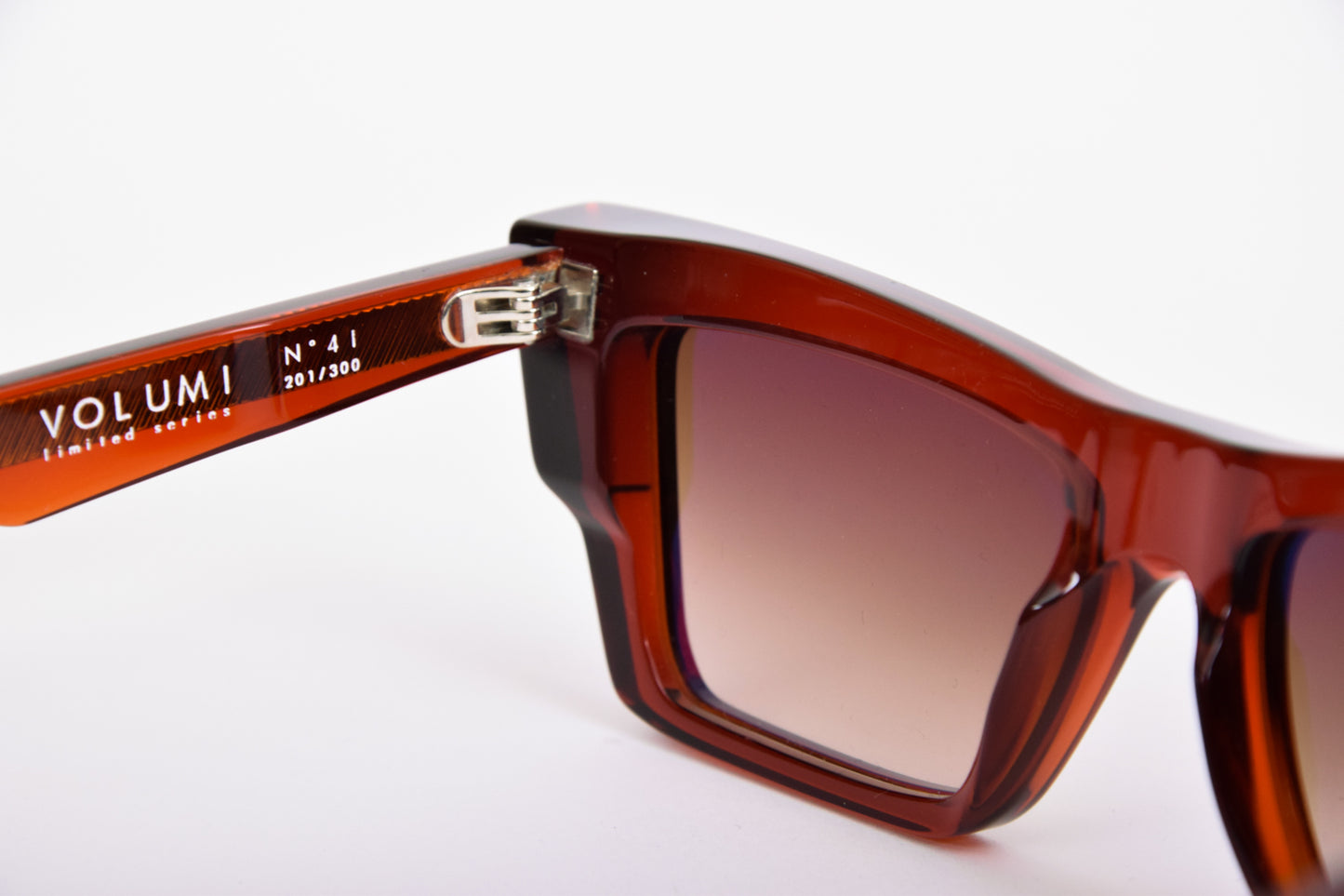 Gard | Volumi N°4 I | Bordeaux Trasparente