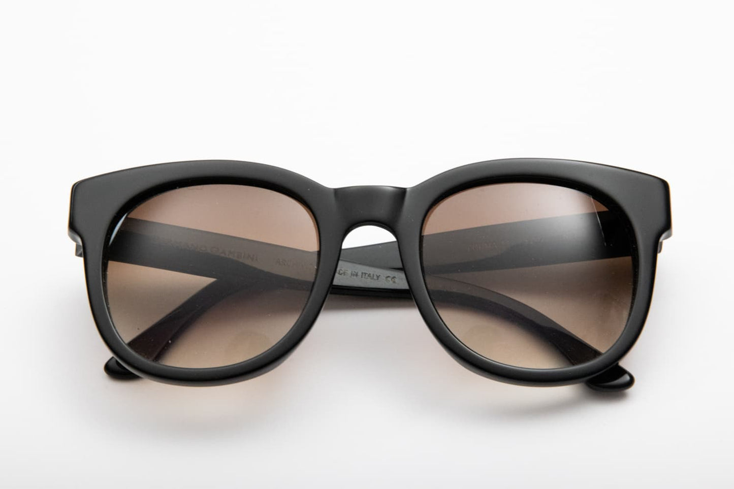 Germano Gambini | Archivio 11 | Nero - OTTICA SICOLI