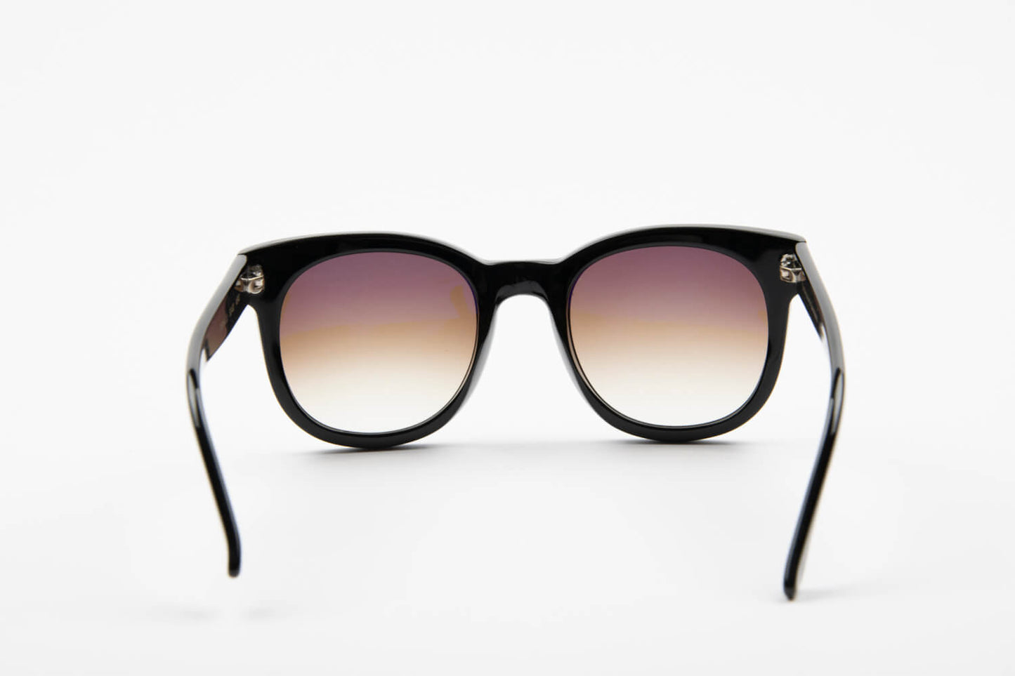 Germano Gambini | Archivio 11 | Nero - OTTICA SICOLI