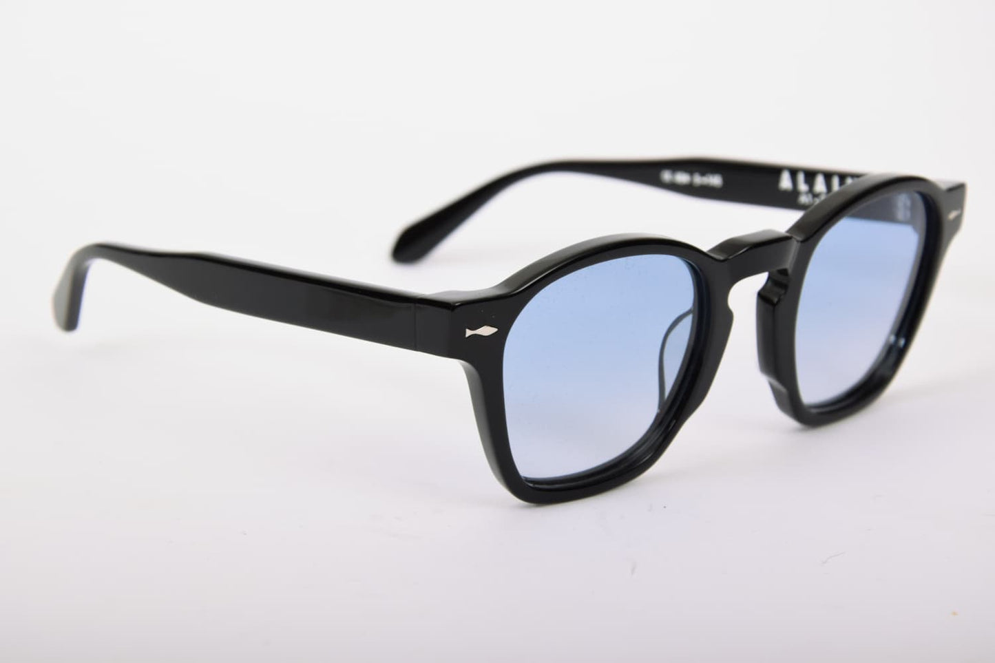 Metio | Alain | Nero