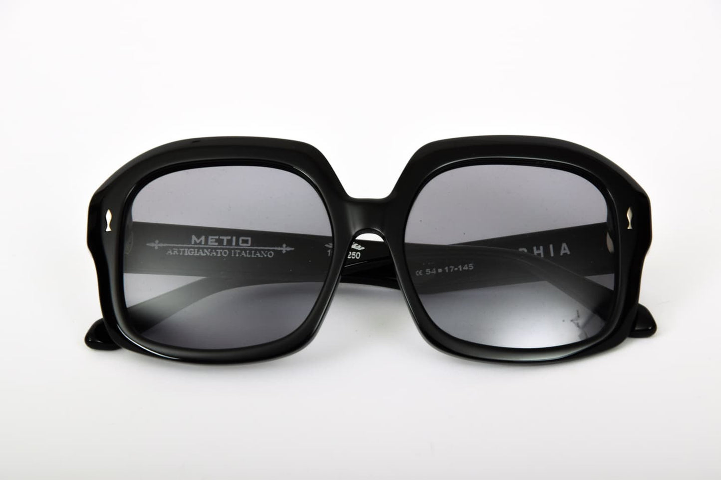 Metio | Sophia | Nero