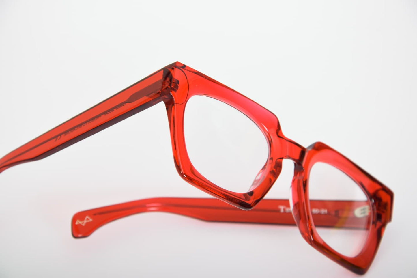 Costantino Toffoli T 072 Rosso Ciliegia Trasparente