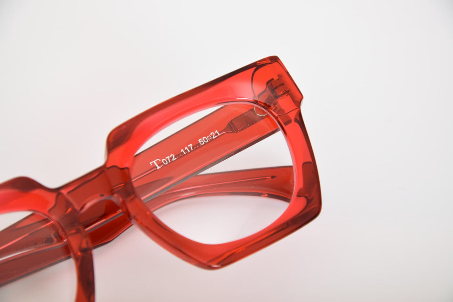 Costantino Toffoli T 072 Rosso Ciliegia Trasparente