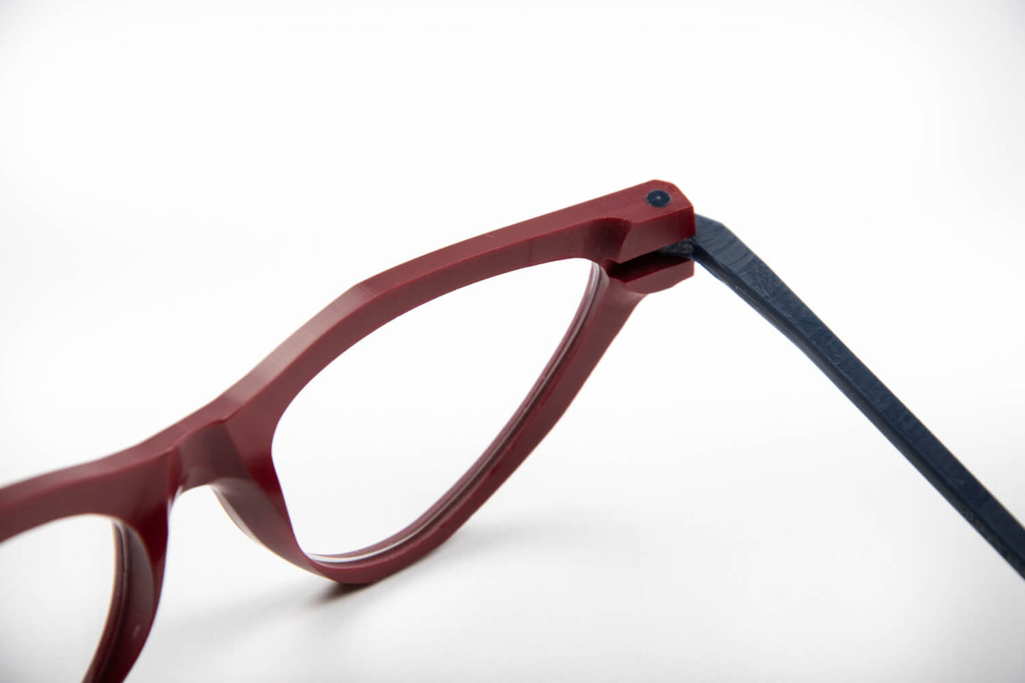 Plasticdelux | Tilda | Rosso Bordeaux e Blu - OTTICA SICOLI
