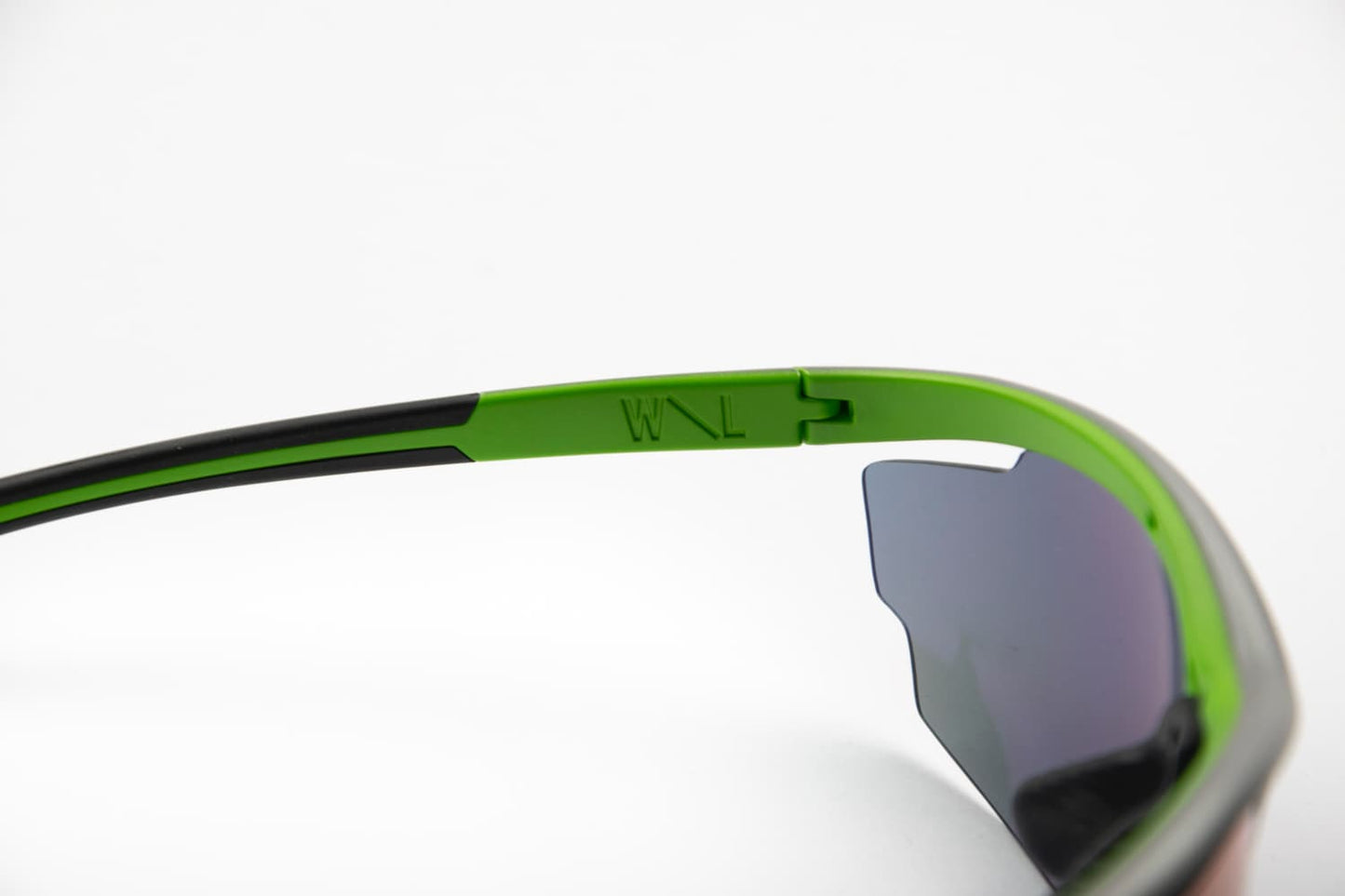 Westward Leaning | Volt 03 | Viola Specchiato - OTTICA SICOLI