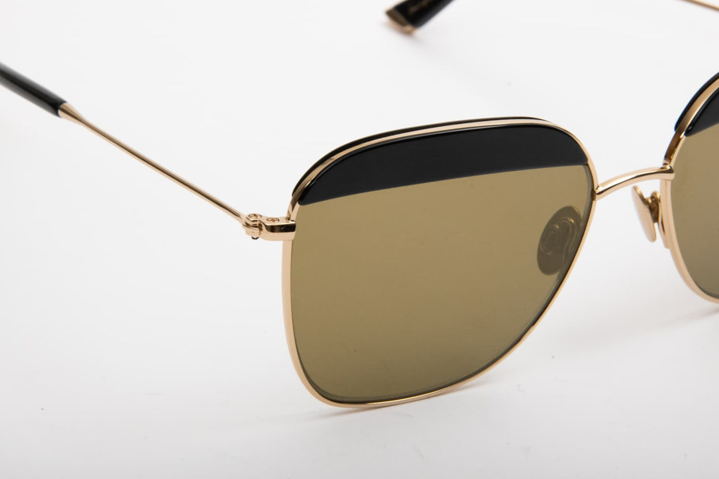 Sunday Somewhere | Vito | Oro e Nero