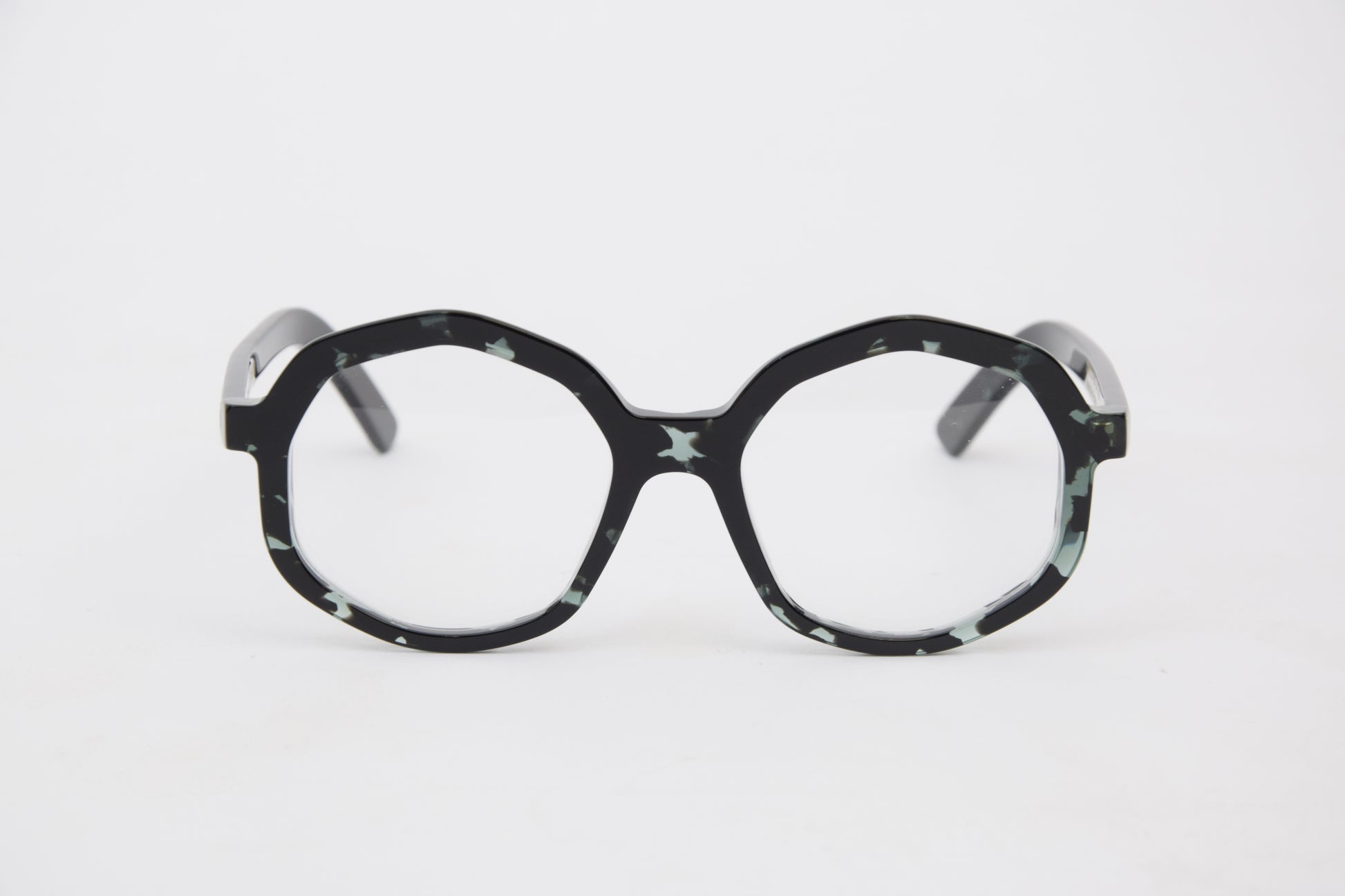 Emmanuelle Khanh | CORSO | 5147 - OTTICA SICOLI