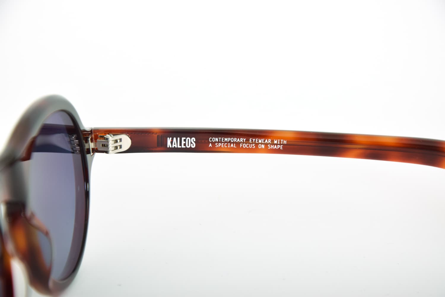 Design unico per uno stile distintivo: occhiali da sole Kaleos Drake Tartaruga