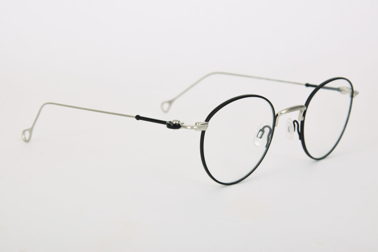 Dettaglio Laterale di Occhiali da Vista Occhiali da Vista Anne et Valentin Bourdieu Argento e Nero