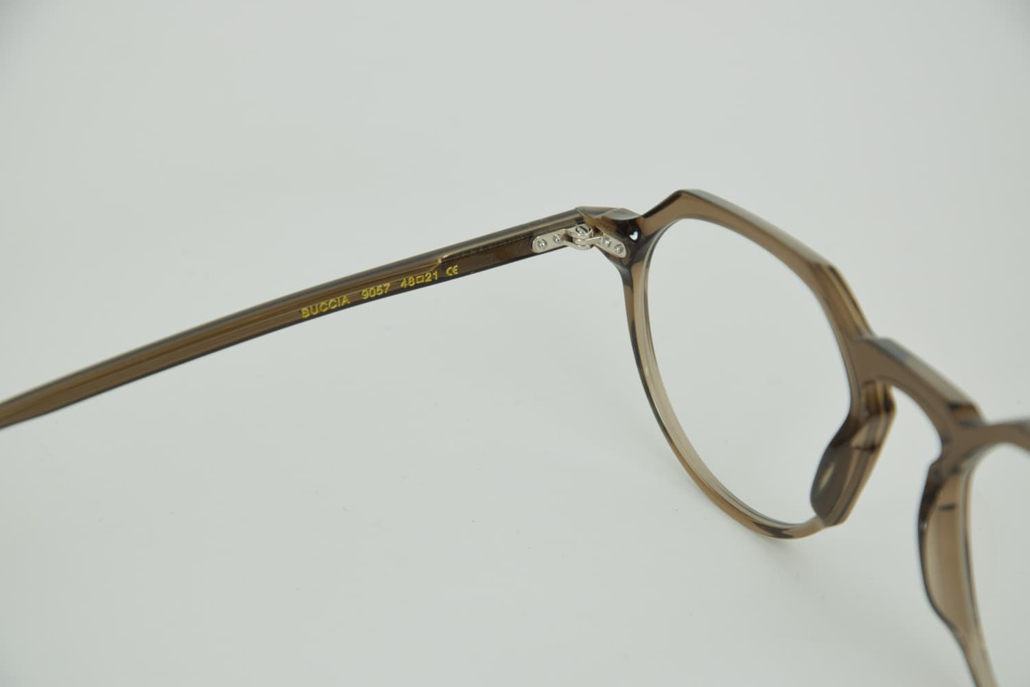 Foto dettaglio di Foto occhiali da Vista Uomo Talla modello Buccia colore fango
