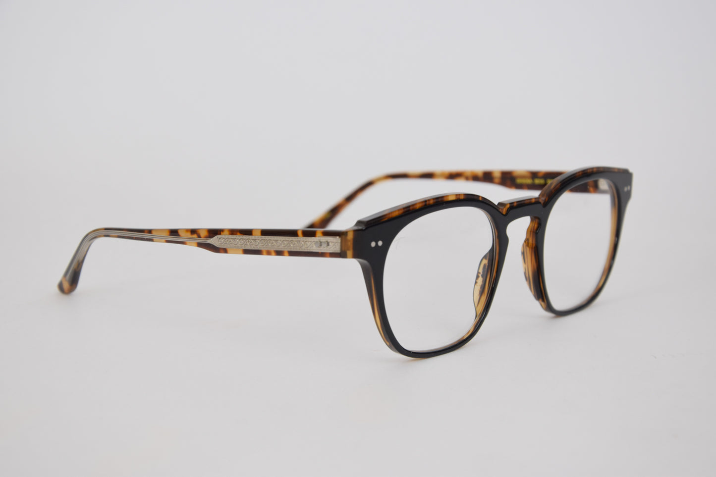 Foto laterale di Occhiali da Vista Uomo Quadrati - Occhiali da Vista Talla modello Ghigna Tartaruga